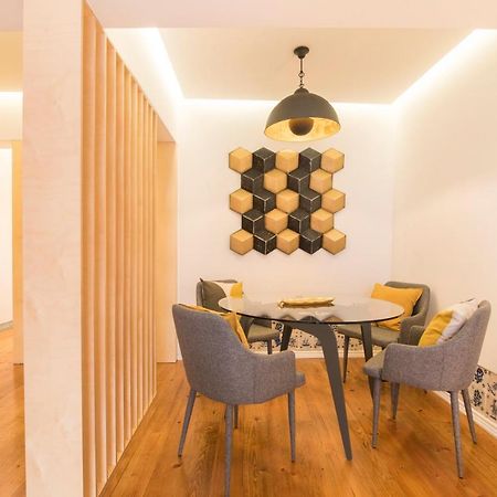 Center Apartment - Chiado - Heart Of Lisbon Luaran gambar