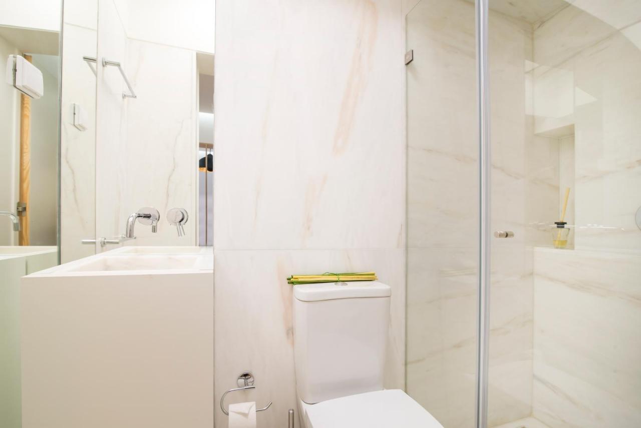 Center Apartment - Chiado - Heart Of Lisbon Luaran gambar