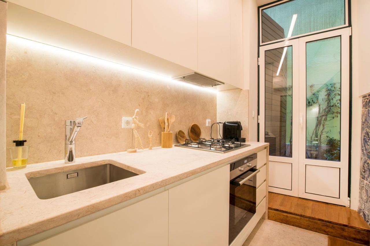 Center Apartment - Chiado - Heart Of Lisbon Luaran gambar
